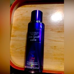 Brand new Victoria’s Secret love spell, Lux fragrance mist